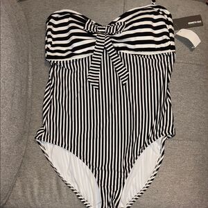 Kenneth Cole Black White Striped One Piece Swimsuit Bow Detail Size XL